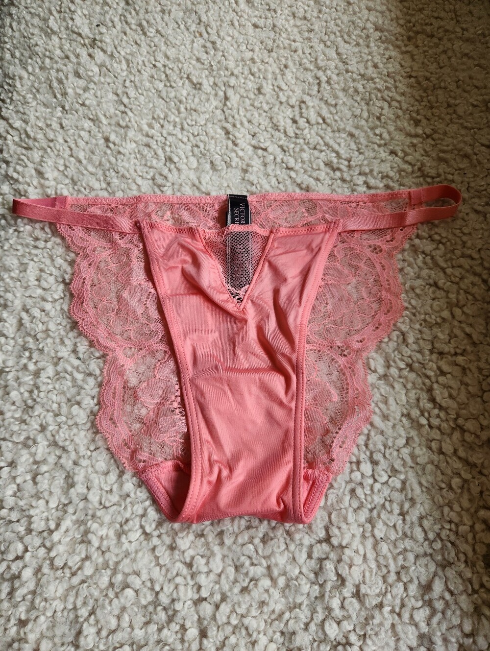 Victoria's Secret Coral Lace Cheeky Panty, Size Small